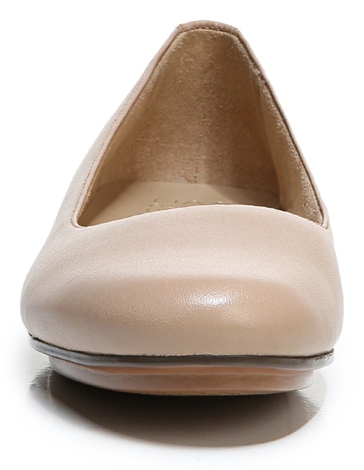 Naturalizer Maxwell Ballet Flat - Crème Brulee Leather Naturalizer Maxwell Ballet Flat - Crème Brulee Leather