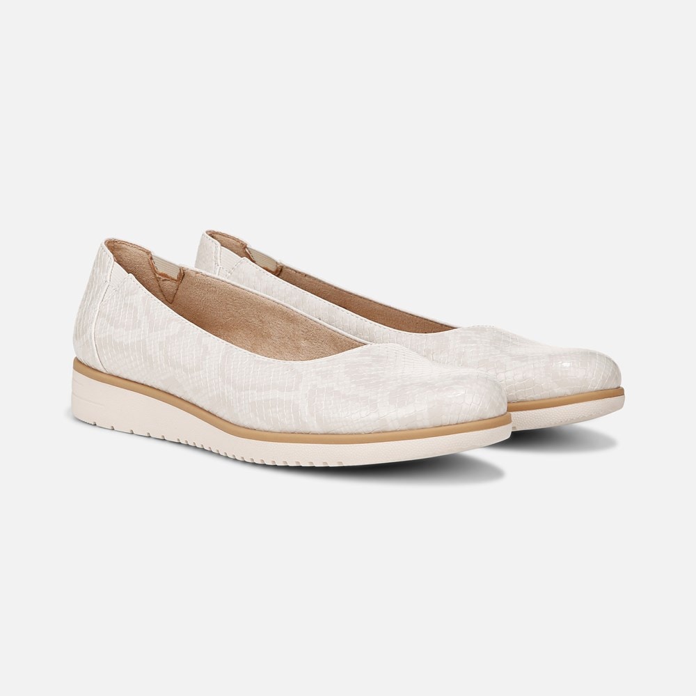 Naturalizer SOUL Idea Ballet Flat - Beige Snake Print Faux Leather Naturalizer SOUL Idea Ballet Flat - Beige Snake Print Faux Leather