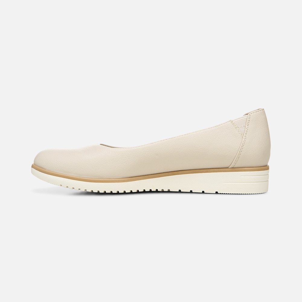 Naturalizer SOUL Idea Ballet Flat - Porcelain Manmade Naturalizer SOUL Idea Ballet Flat - Porcelain Manmade