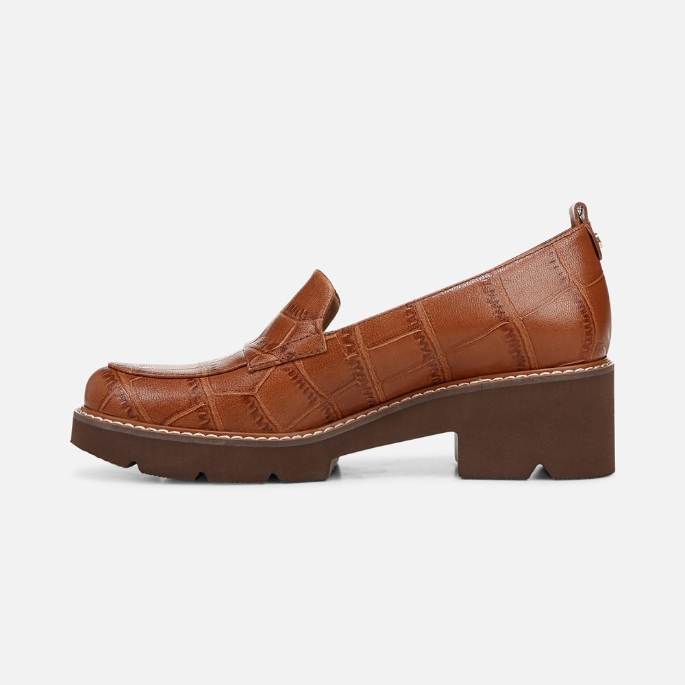 Naturalizer Darry Lug Sole Loafer - English Tea Brown Leather Naturalizer Darry Lug Sole Loafer - English Tea Brown Leather