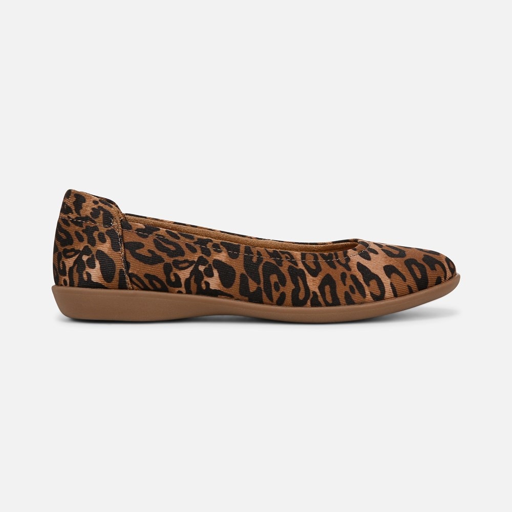 Naturalizer Flexy Flat - Leopard Print Fabric Naturalizer Flexy Flat - Leopard Print Fabric