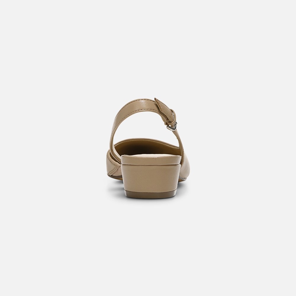 Naturalizer Banks Pointed Toe Flat - Crème Brulee Leather Naturalizer Banks Pointed Toe Flat - Crème Brulee Leather