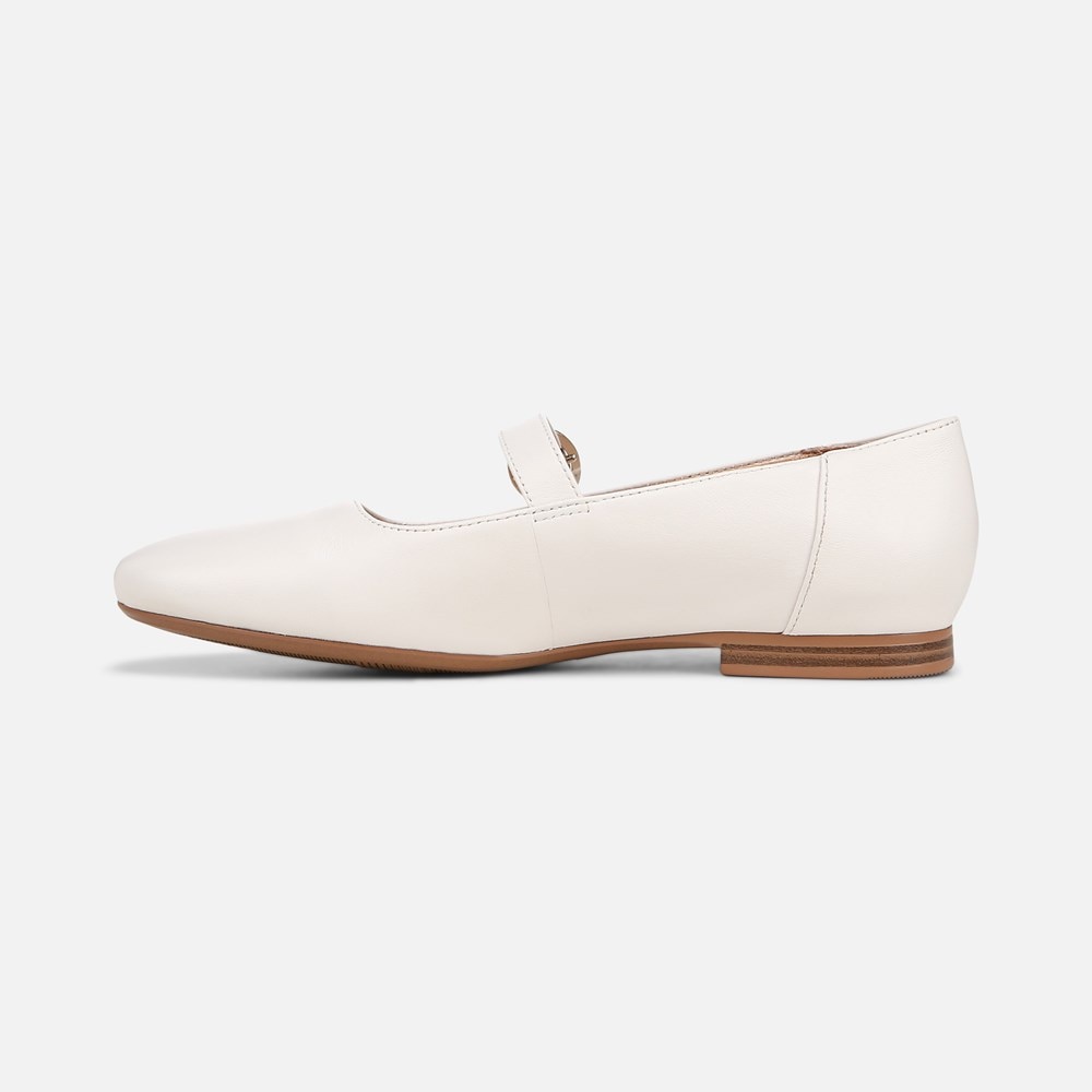Naturalizer Kelly Mary Jane Flat - Warm White Leather Naturalizer Kelly Mary Jane Flat - Warm White Leather