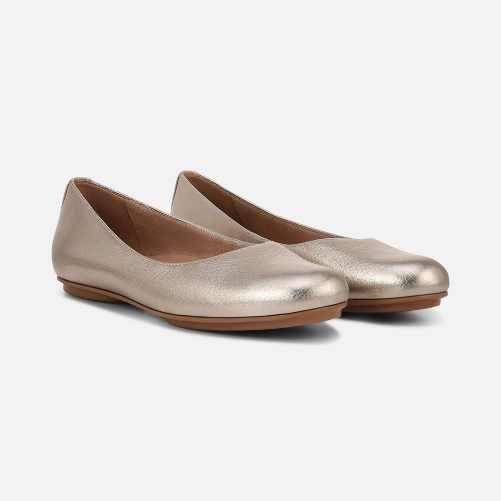 Naturalizer Maxwell Ballet Flat - Warm Silver Leather Naturalizer Maxwell Ballet Flat - Warm Silver Leather