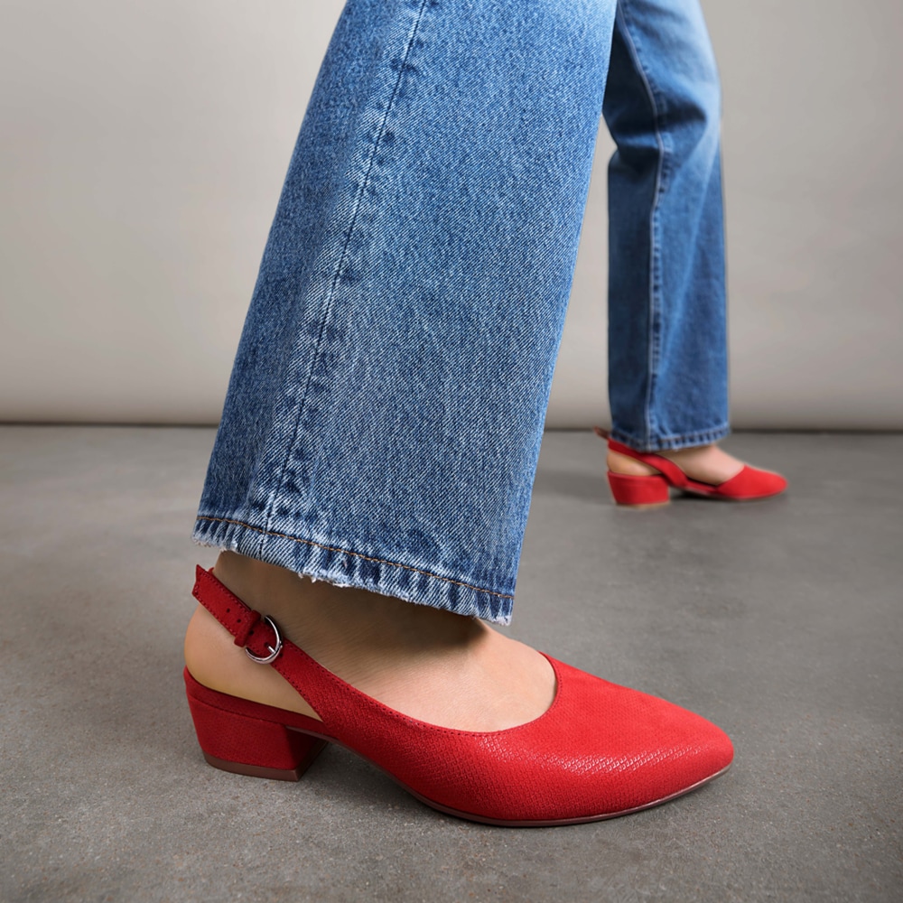 Naturalizer Banks Pointed Toe Flat - Maserati Red Suede Naturalizer Banks Pointed Toe Flat - Maserati Red Suede