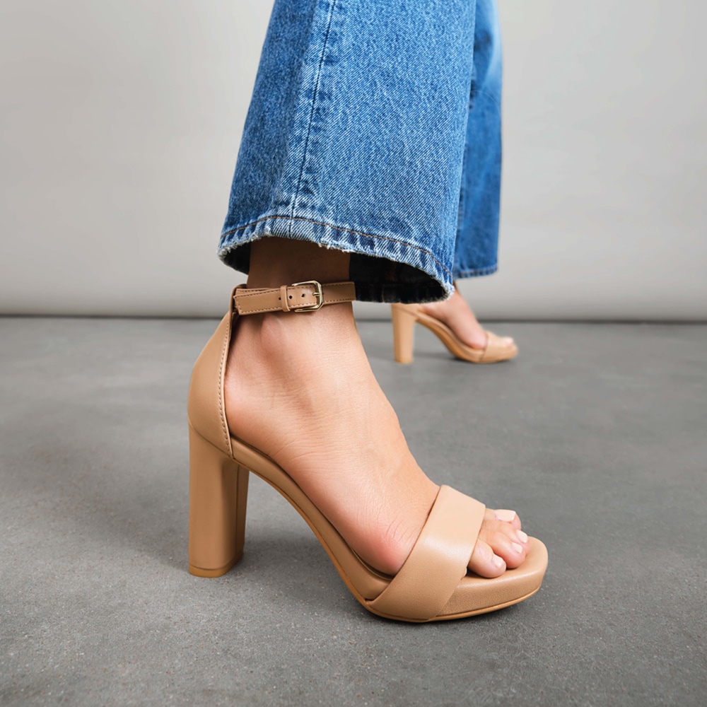 Naturalizer Joy Dress Sandal - Creme Brulee Leather Naturalizer Joy Dress Sandal - Creme Brulee Leather