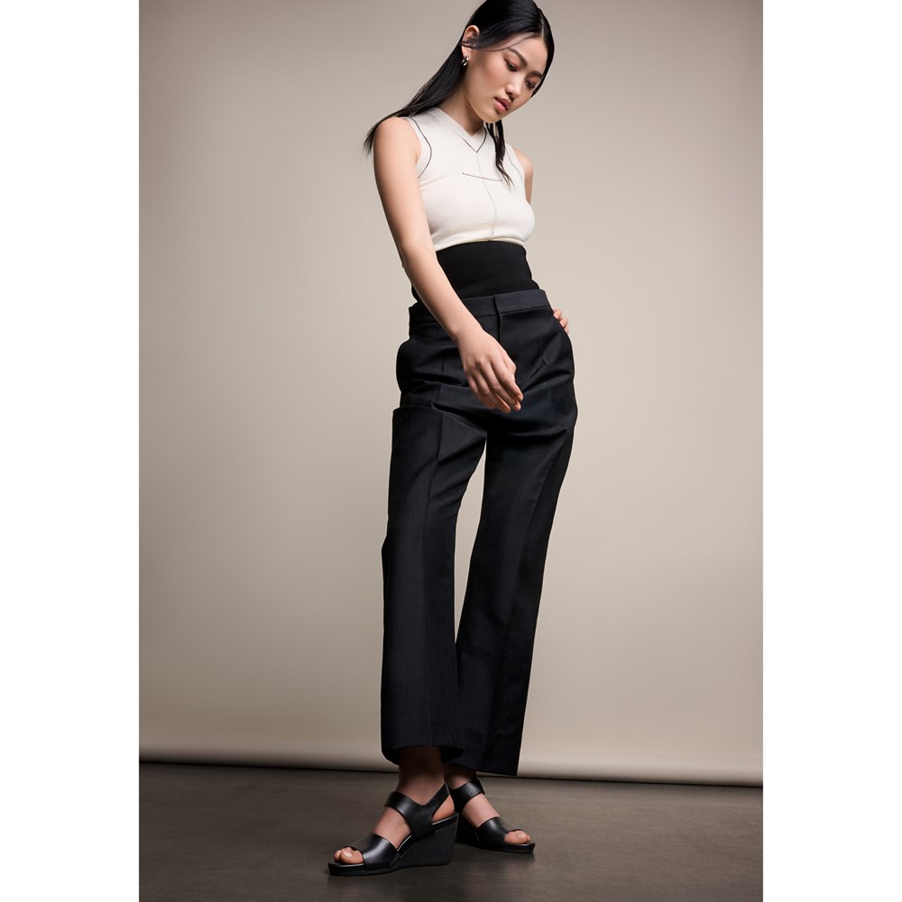 Naturalizer Imani Wedge Sandal - Black Leather Naturalizer Imani Wedge Sandal - Black Leather