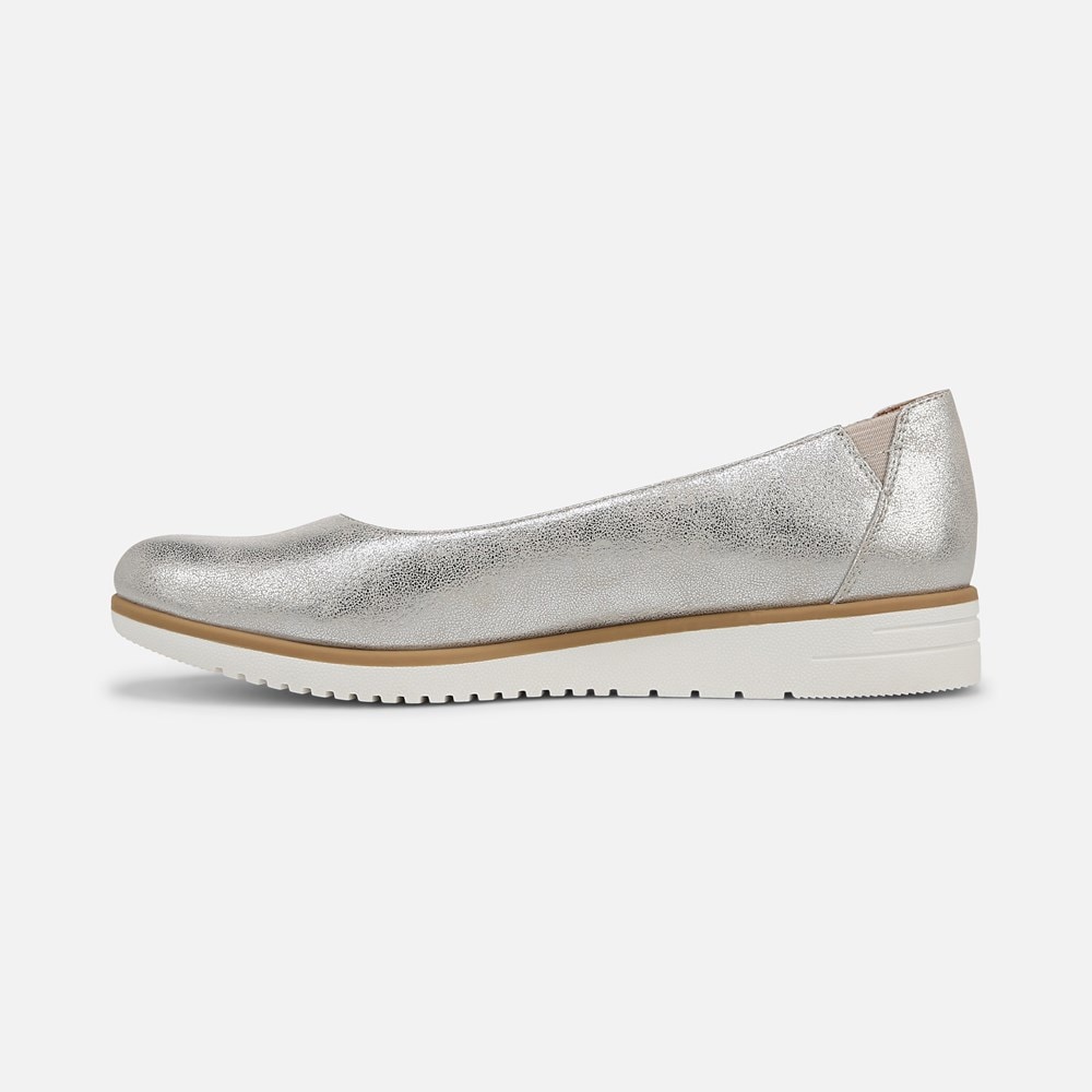 Naturalizer SOUL Idea Ballet Flat - Silver Faux Leather Naturalizer SOUL Idea Ballet Flat - Silver Faux Leather