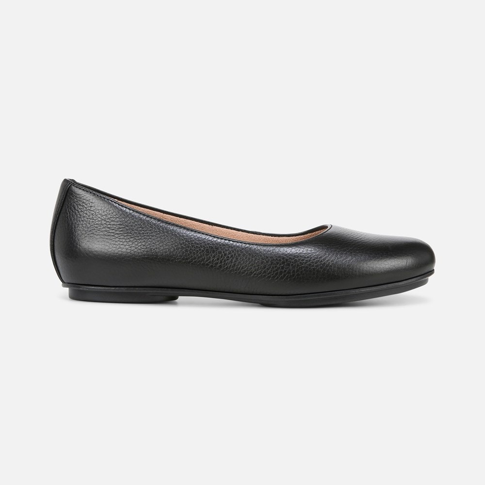 Naturalizer Maxwell Ballet Flat - Black Tumbled Leather Naturalizer Maxwell Ballet Flat - Black Tumbled Leather