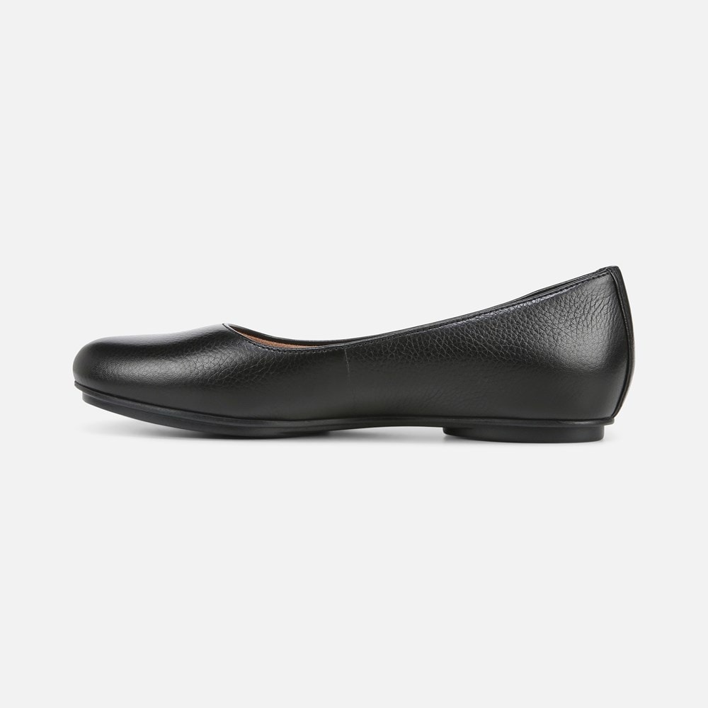 Naturalizer Maxwell Ballet Flat - Black Tumbled Leather Naturalizer Maxwell Ballet Flat - Black Tumbled Leather