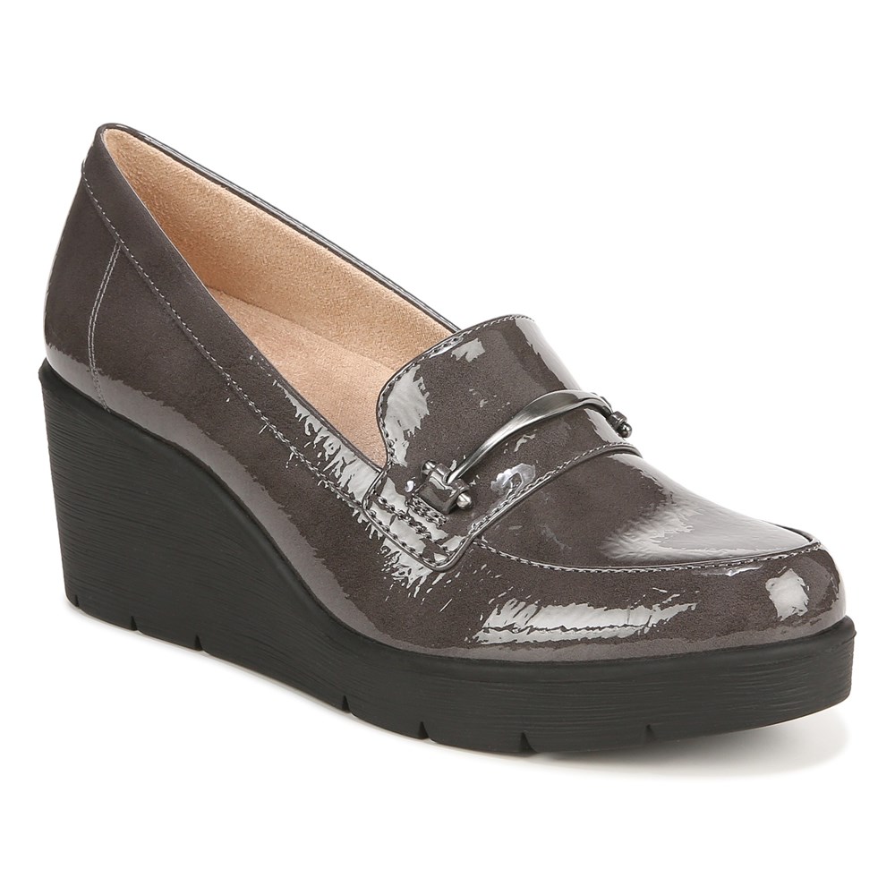 Naturalizer SOUL Achieve Wedge - Grey Patent Synthetic