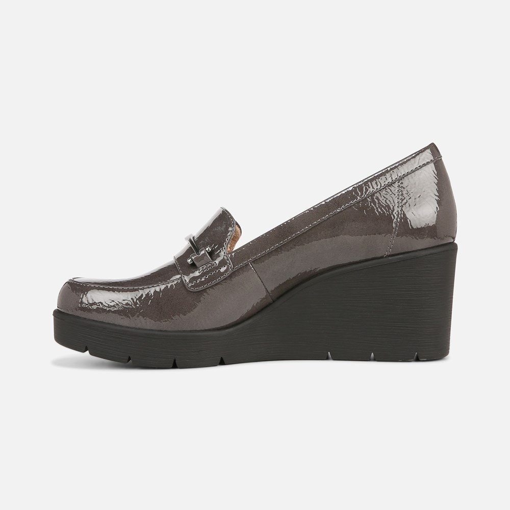 Naturalizer SOUL Achieve Wedge - Grey Patent Synthetic