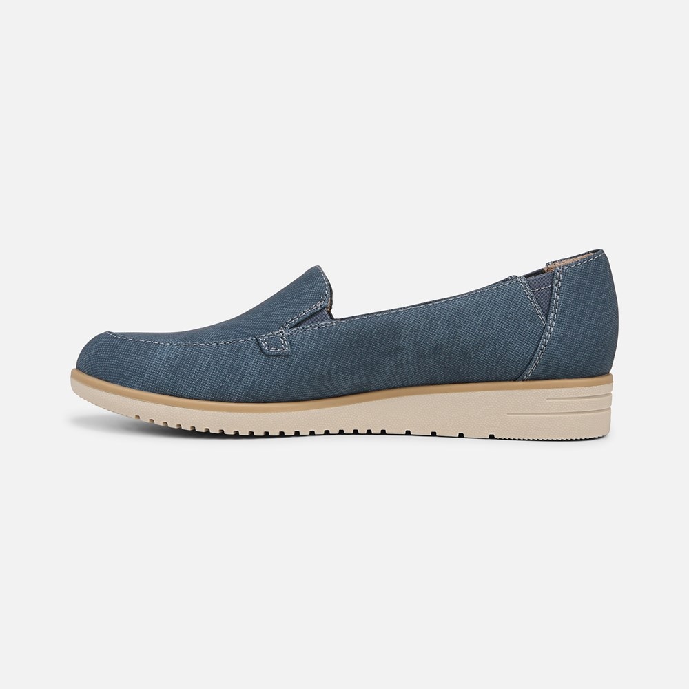 Naturalizer SOUL Idea Moc Loafer - Indigo Faux Leather Naturalizer SOUL Idea Moc Loafer - Indigo Faux Leather