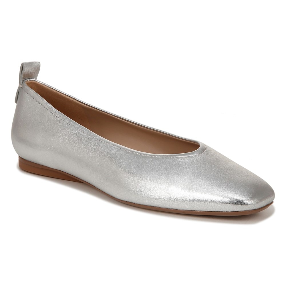 Naturalizer 27 Edit Carla Flat - Silver Leather Naturalizer 27 Edit Carla Flat - Silver Leather