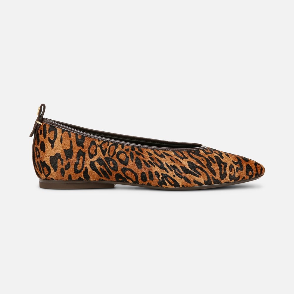Naturalizer 27 Edit Carla Flat - Leopard Print Fabric Naturalizer 27 Edit Carla Flat - Leopard Print Fabric
