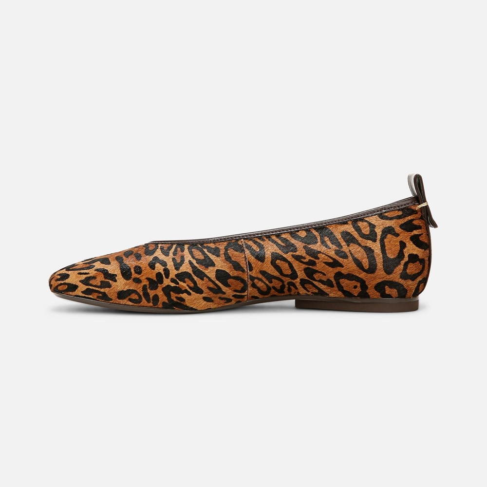 Naturalizer 27 Edit Carla Flat - Leopard Print Fabric Naturalizer 27 Edit Carla Flat - Leopard Print Fabric