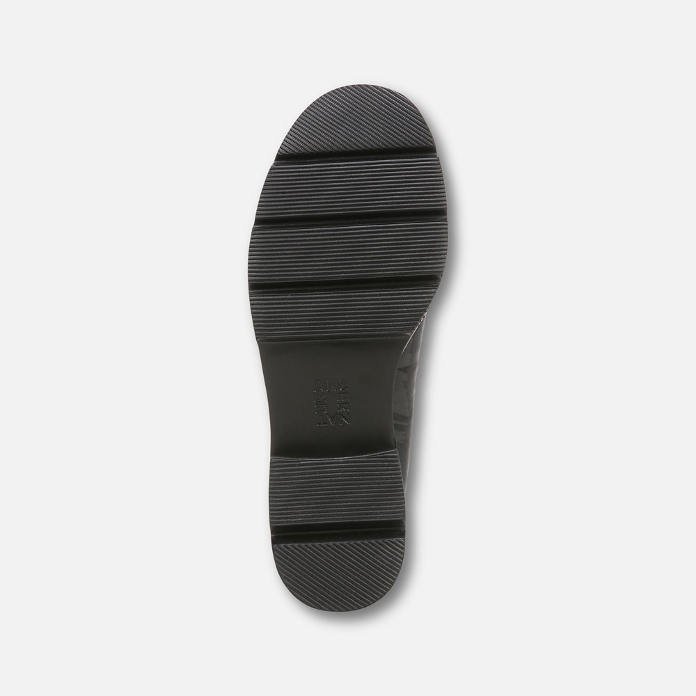 Naturalizer Darry Lug Sole Loafer - Black Patent Naturalizer Darry Lug Sole Loafer - Black Patent