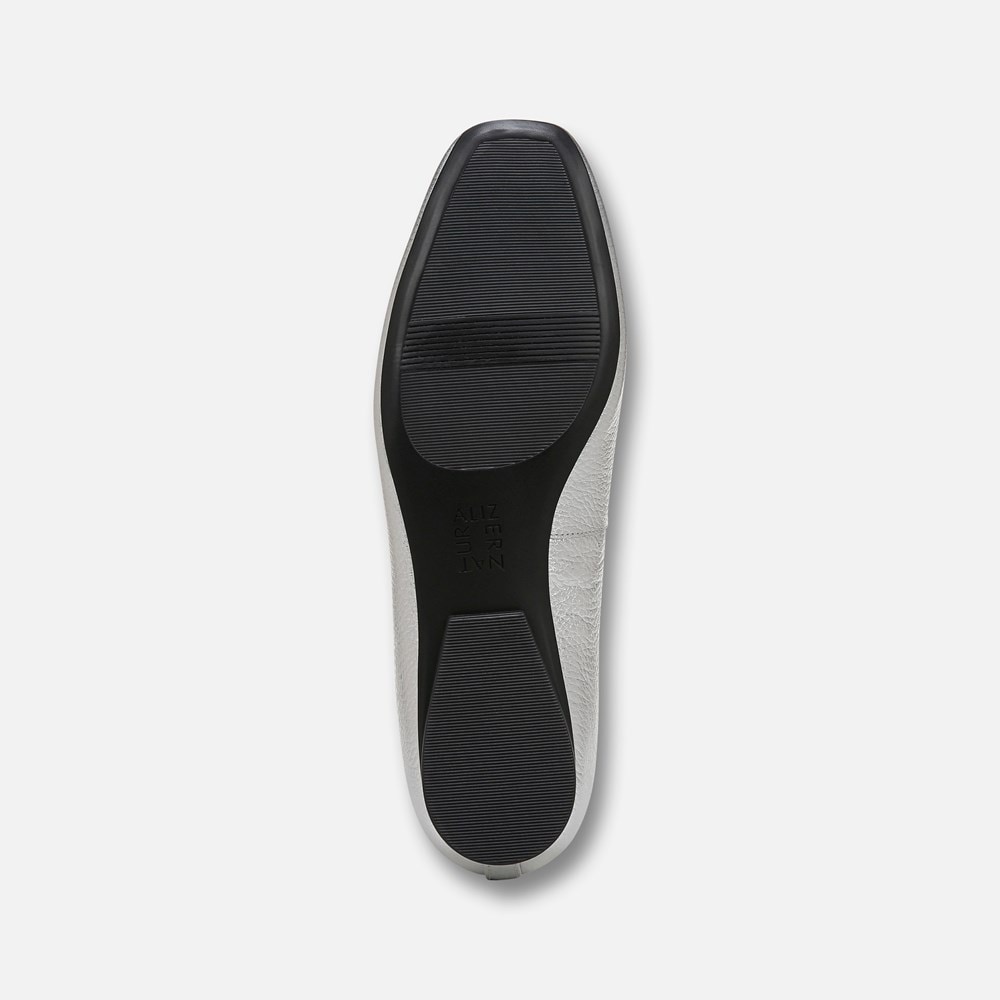 Naturalizer Chelsea Ballet Flat - Silver Leather Naturalizer Chelsea Ballet Flat - Silver Leather