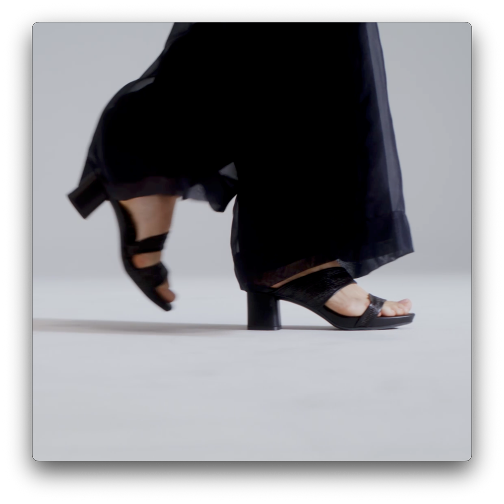 Naturalizer Inez Dress Sandal - Black Fabric