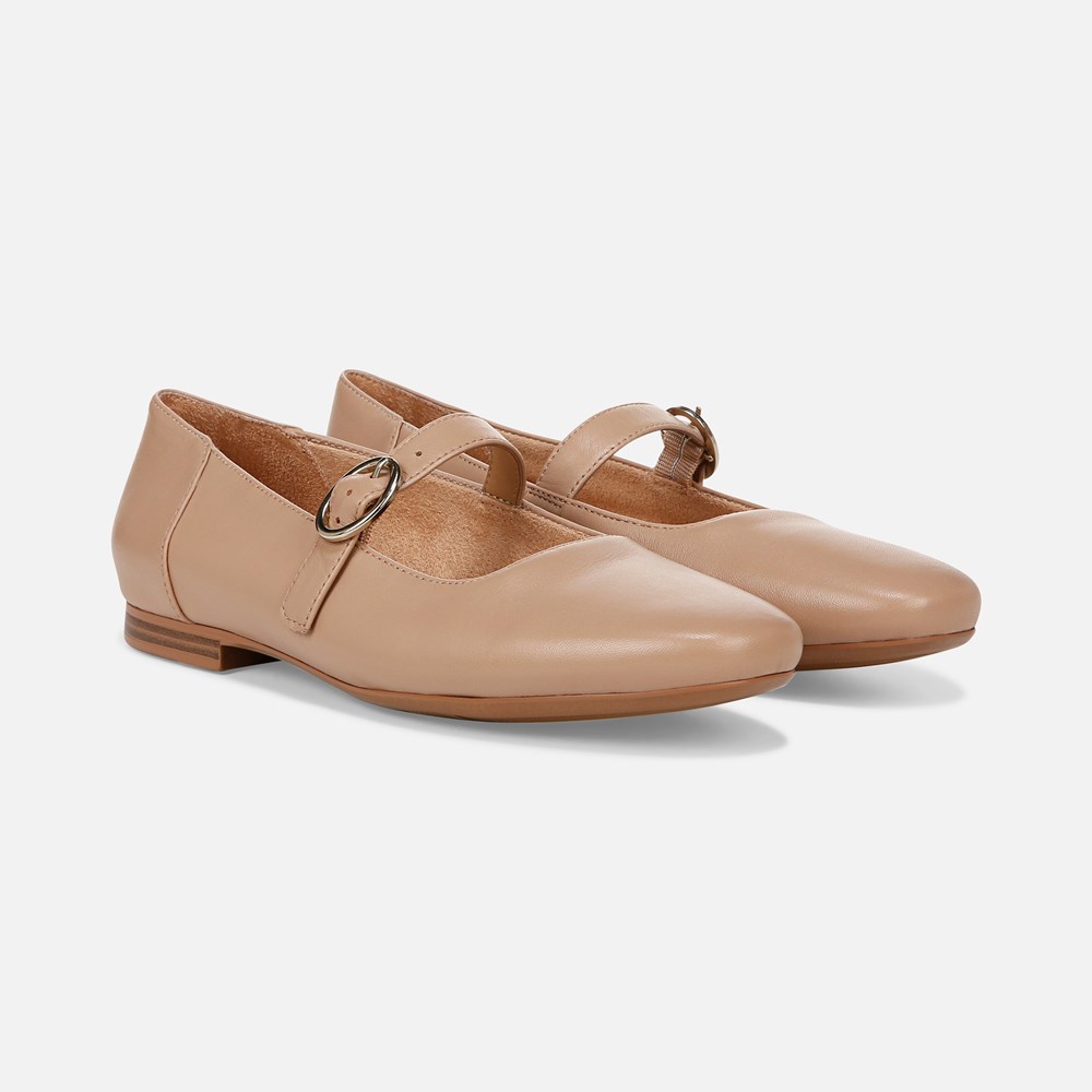 Naturalizer Kelly Mary Jane Flat - Creme Brulee Leather