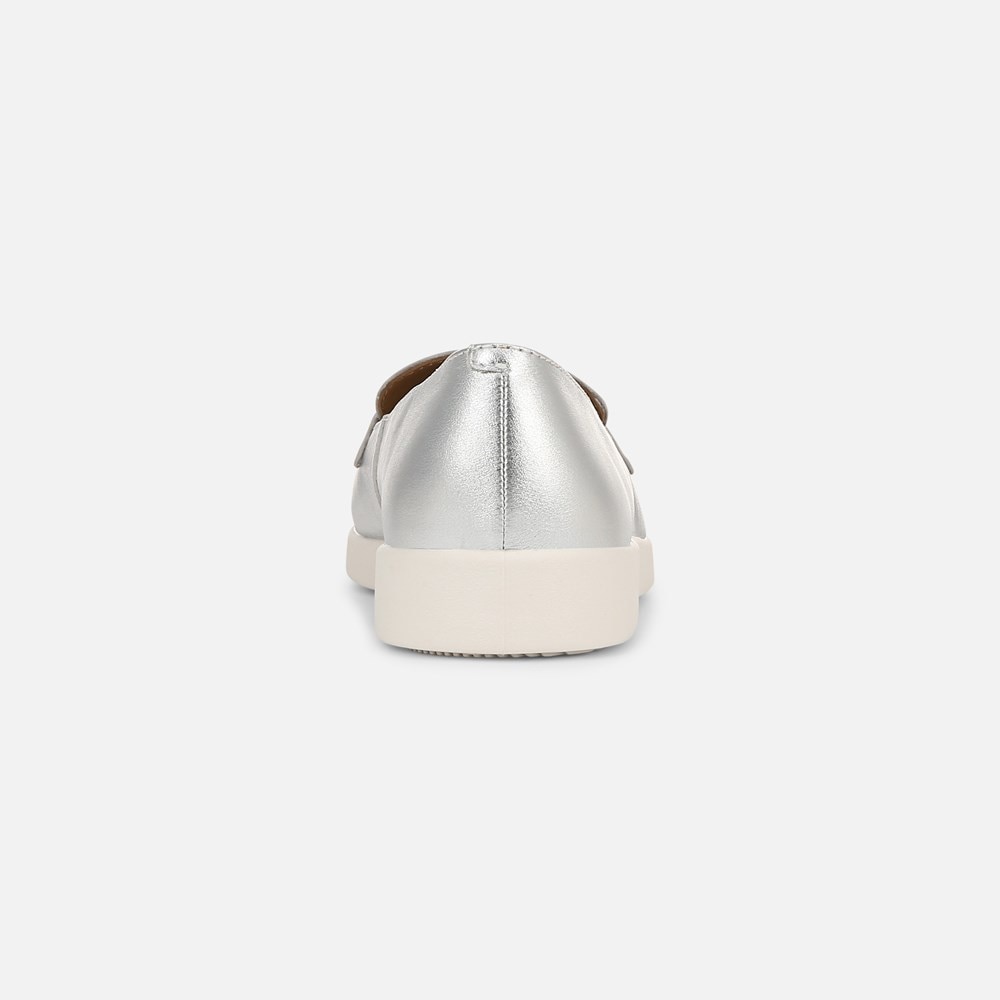Naturalizer Karis Loafer - Silver Leather Naturalizer Karis Loafer - Silver Leather