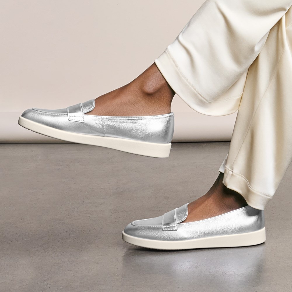 Naturalizer Karis Loafer - Silver Leather Naturalizer Karis Loafer - Silver Leather