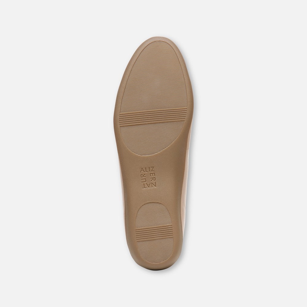 Naturalizer Vivienne Flat - Crème Brulee Leather Naturalizer Vivienne Flat - Crème Brulee Leather