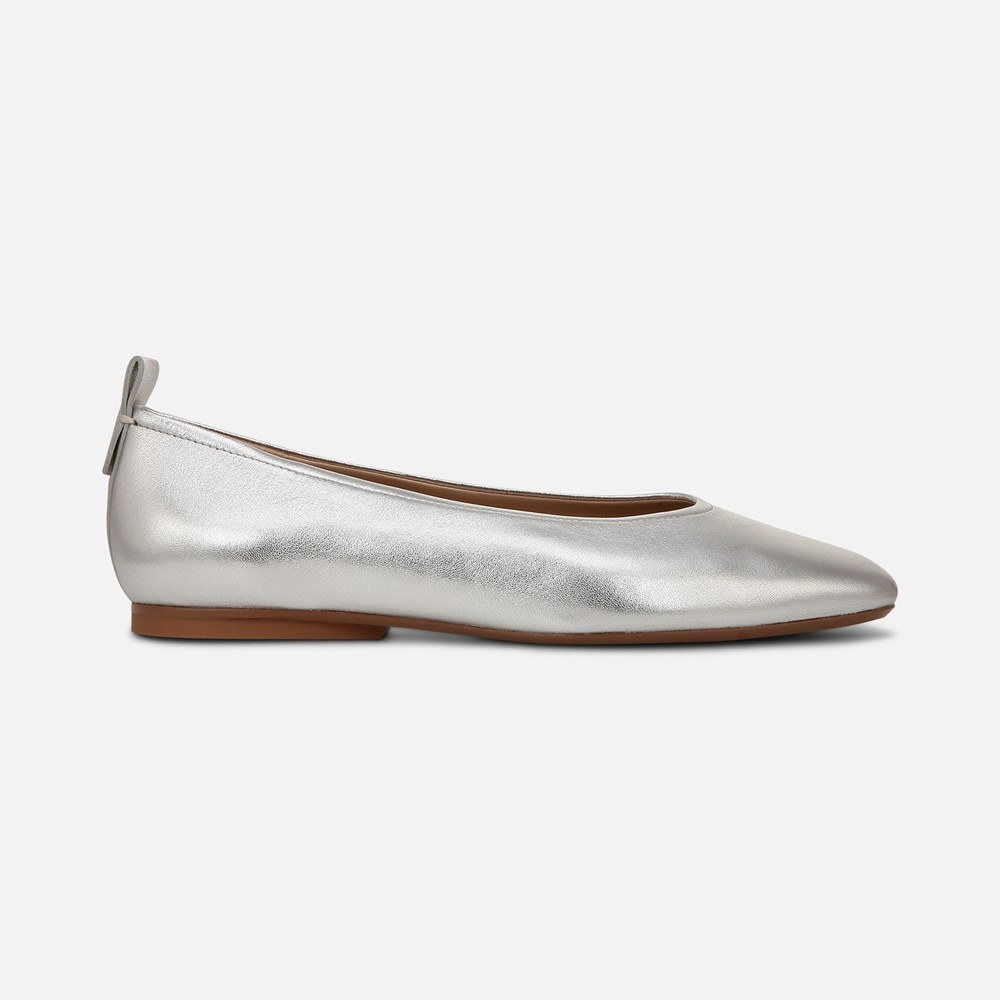Naturalizer 27 Edit Carla Flat - Silver Leather Naturalizer 27 Edit Carla Flat - Silver Leather
