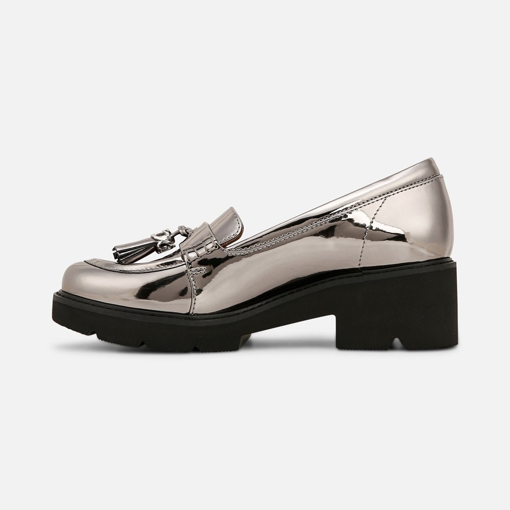 Naturalizer Committed Lug Loafer - Pewter Faux Leather Naturalizer Committed Lug Loafer - Pewter Faux Leather