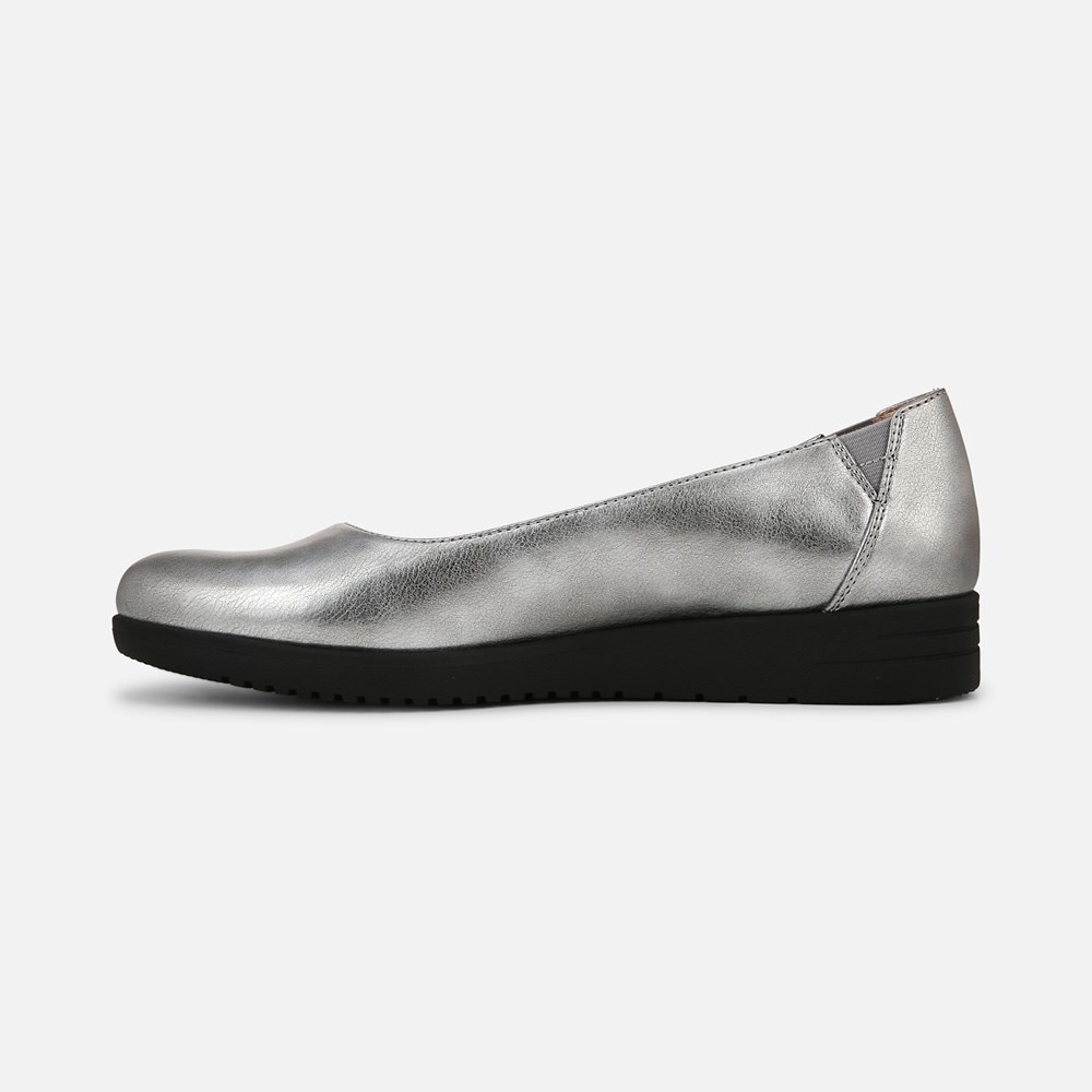Naturalizer SOUL Idea Ballet Flat - Pewter Faux Leather Naturalizer SOUL Idea Ballet Flat - Pewter Faux Leather