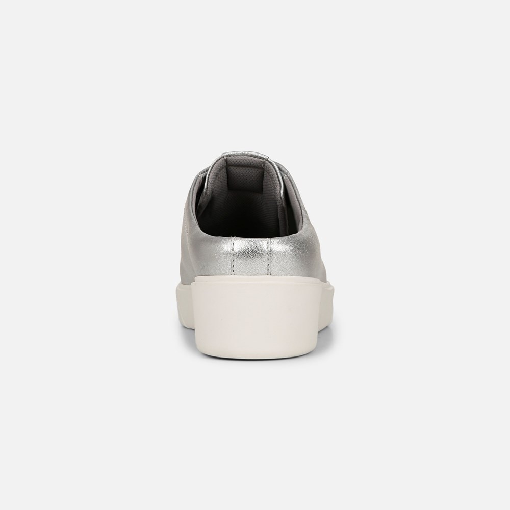 Naturalizer Morrison Mule Slip On - Silver Leather Naturalizer Morrison Mule Slip On - Silver Leather