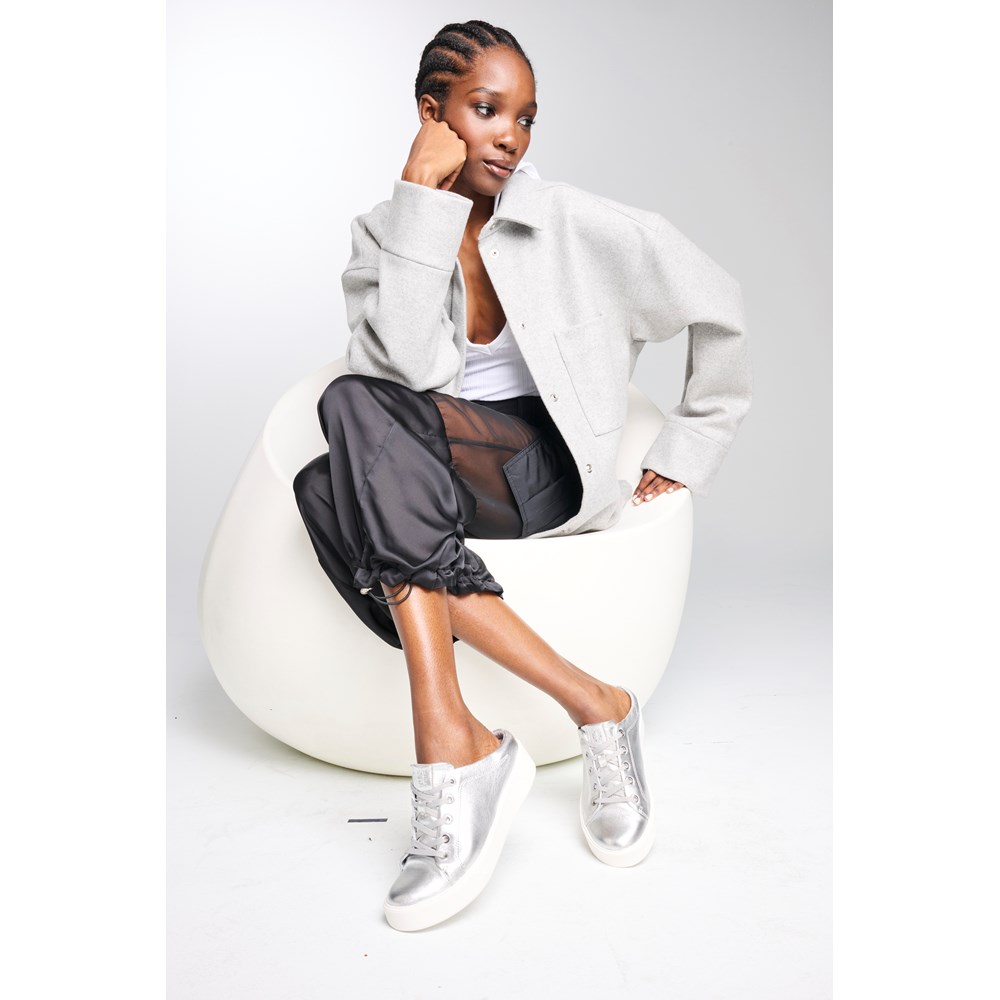 Naturalizer Morrison Mule Slip On - Silver Leather Naturalizer Morrison Mule Slip On - Silver Leather