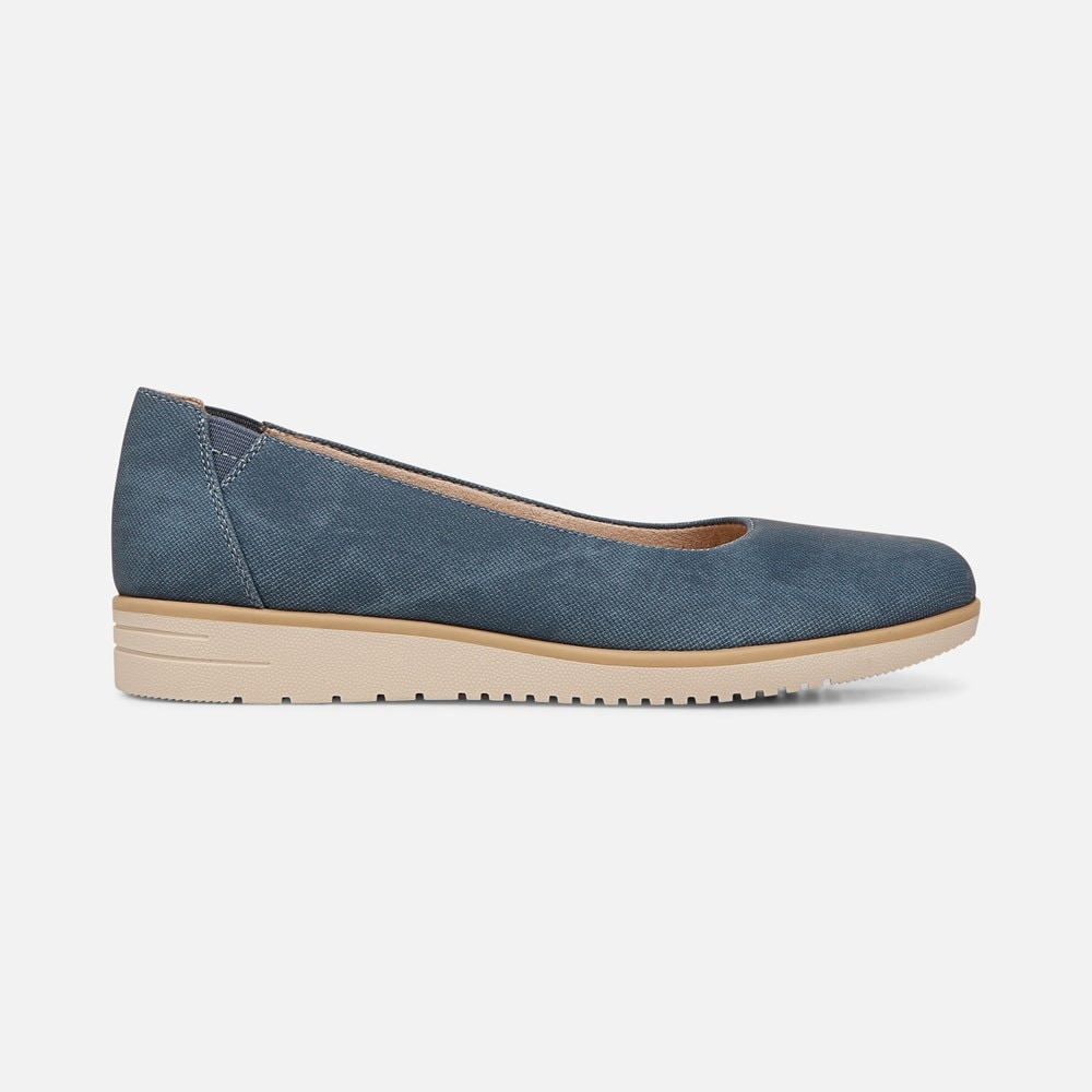Naturalizer SOUL Idea Ballet Flat - Indigo Faux Leather Naturalizer SOUL Idea Ballet Flat - Indigo Faux Leather