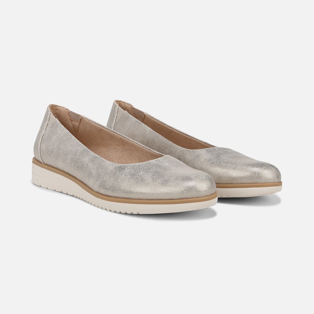 Naturalizer SOUL Idea Ballet Flat - Light Gold Synthetic Naturalizer SOUL Idea Ballet Flat - Light Gold Synthetic