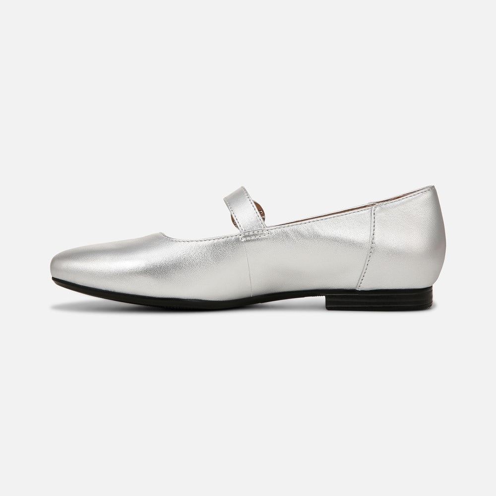 Naturalizer Kelly Mary Jane Flat - Silver Leather Naturalizer Kelly Mary Jane Flat - Silver Leather