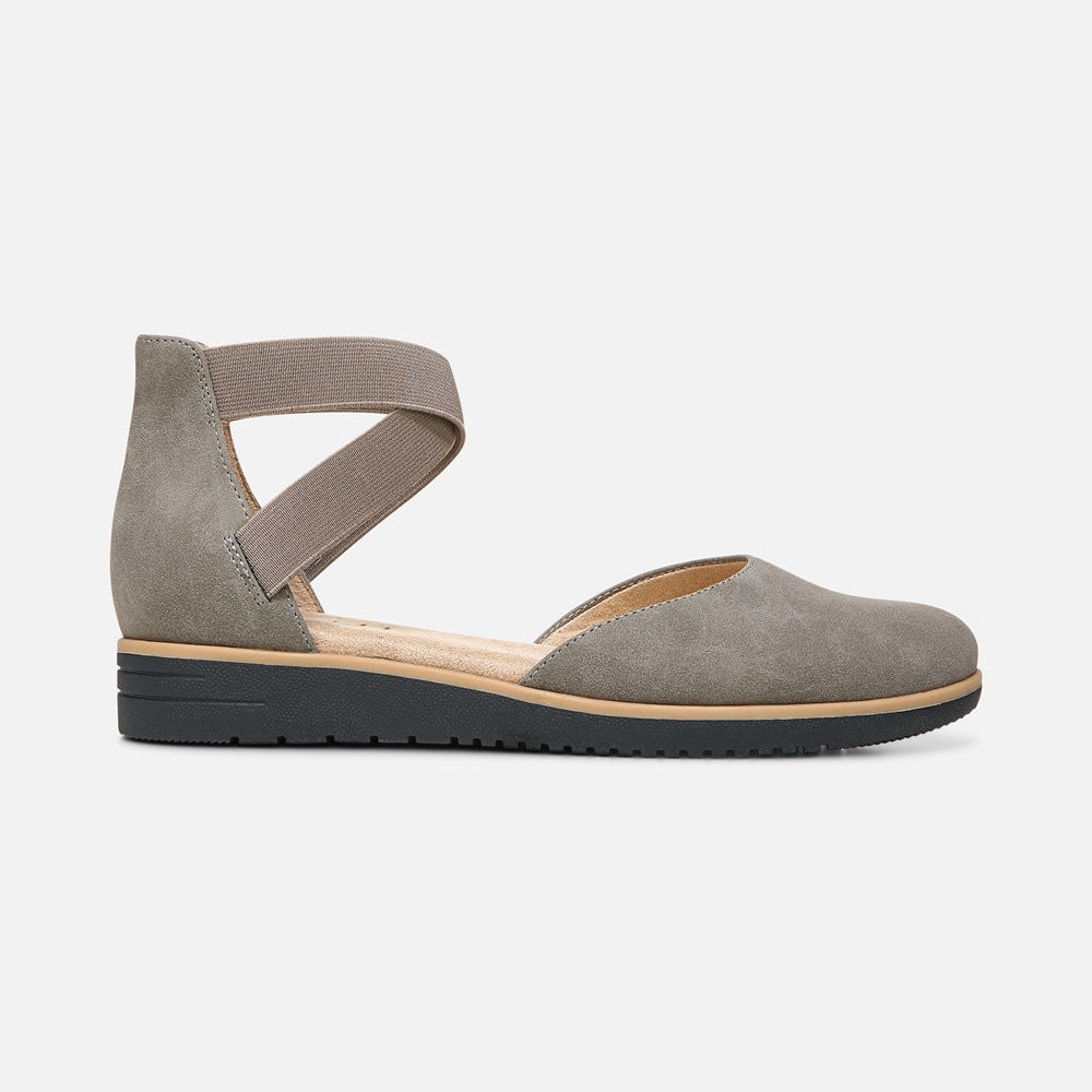 Naturalizer SOUL Intro Flat - Grey Synthetic Nubuck Naturalizer SOUL Intro Flat - Grey Synthetic Nubuck