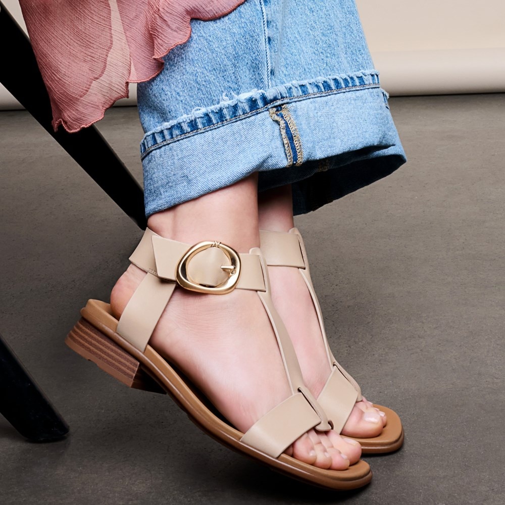 Naturalizer Brandy Sandal - Coastal Tan Leather Naturalizer Brandy Sandal - Coastal Tan Leather