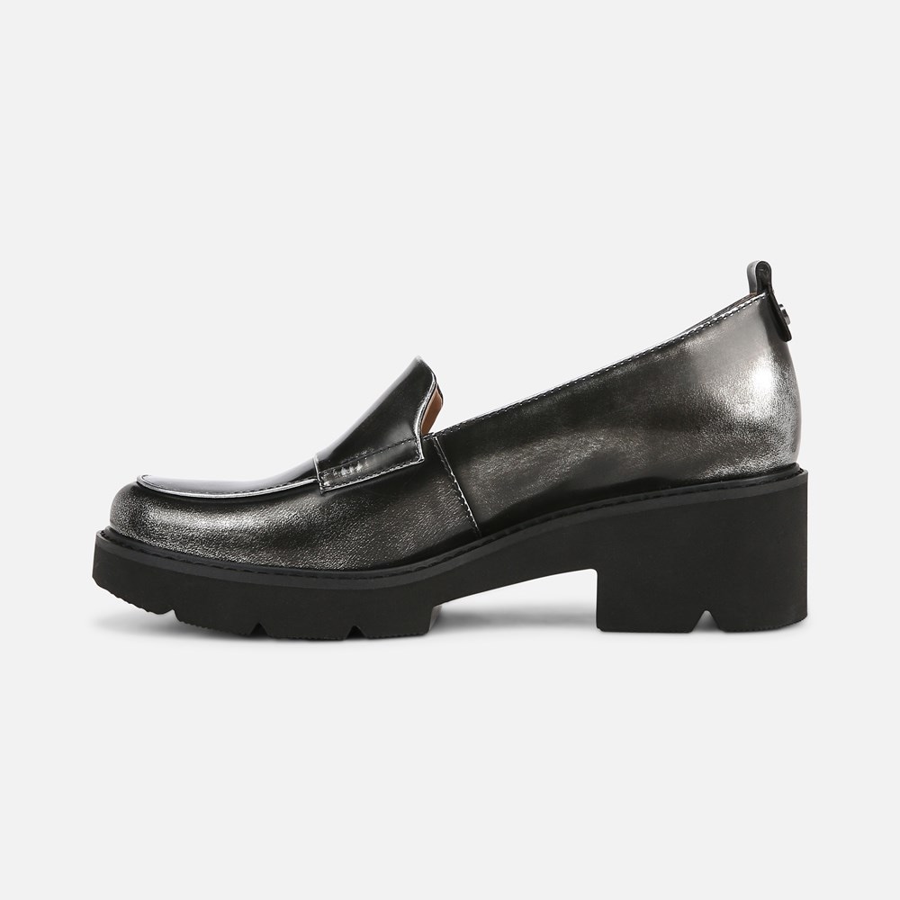 Naturalizer Darry Lug Sole Loafer - Black / Silver Leather Naturalizer Darry Lug Sole Loafer - Black / Silver Leather